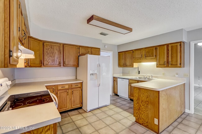 Building Photo - 12614 Steeplechase Ln