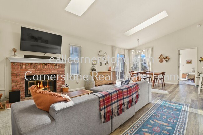 Building Photo - 8640 Boxelder Dr