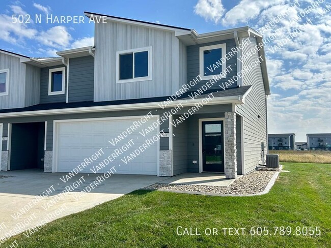 Building Photo - The Vale - Luxury Twin Home!