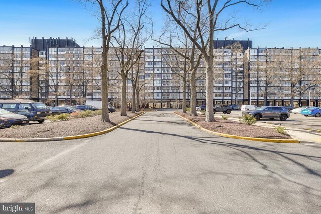 Building Photo - 1311 Delaware Ave SW