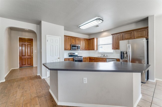 Building Photo - 2204 Speidel Dr