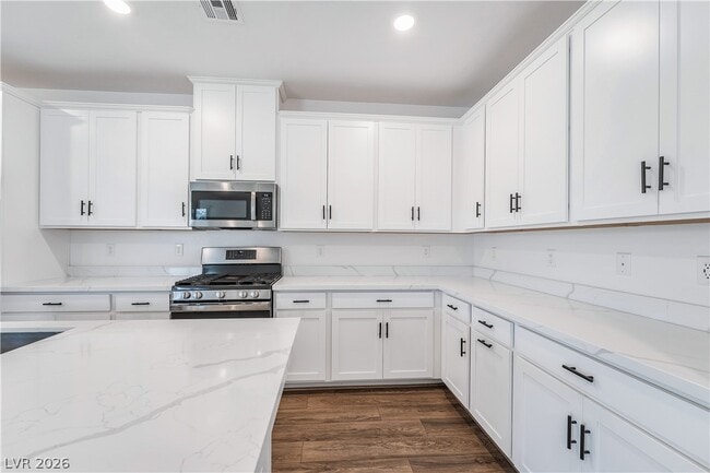 Building Photo - 1611 Dire Wolf Ave