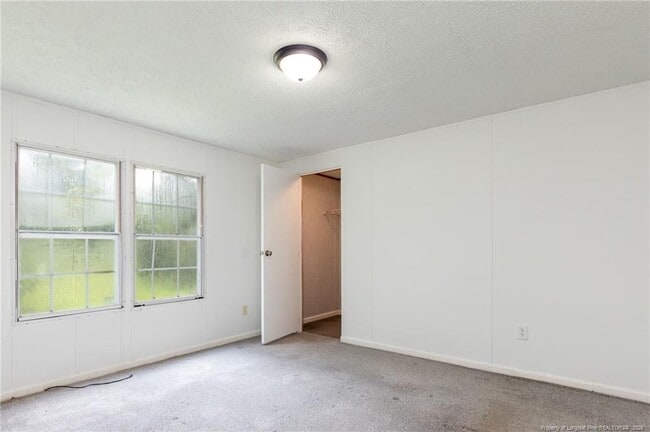 Building Photo - 102 Ironwood Rd