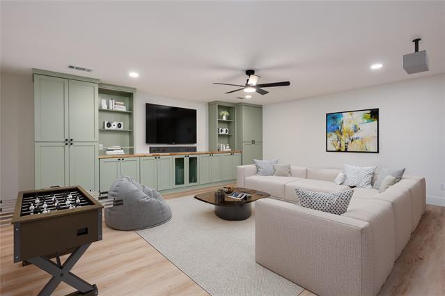 Building Photo - 7741 La Avenida Dr
