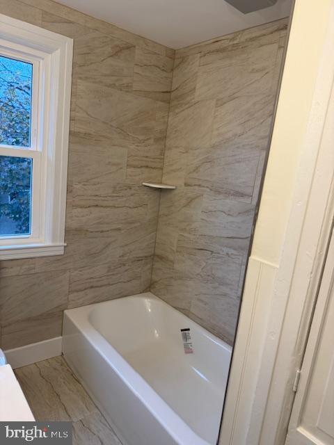 Building Photo - 326 N 5th St