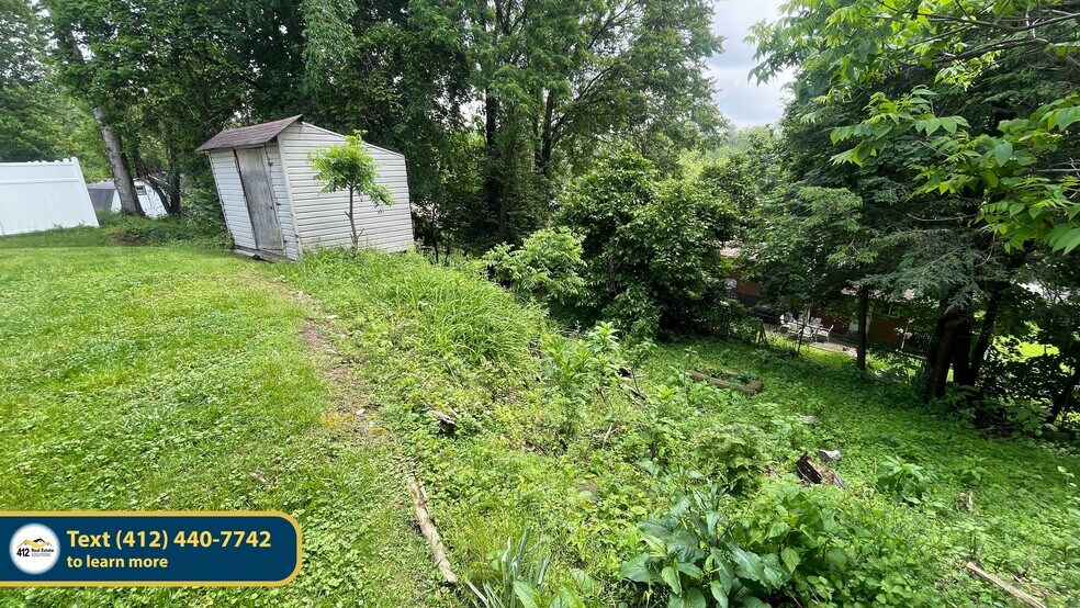 Building Photo - 523 Larix Rd