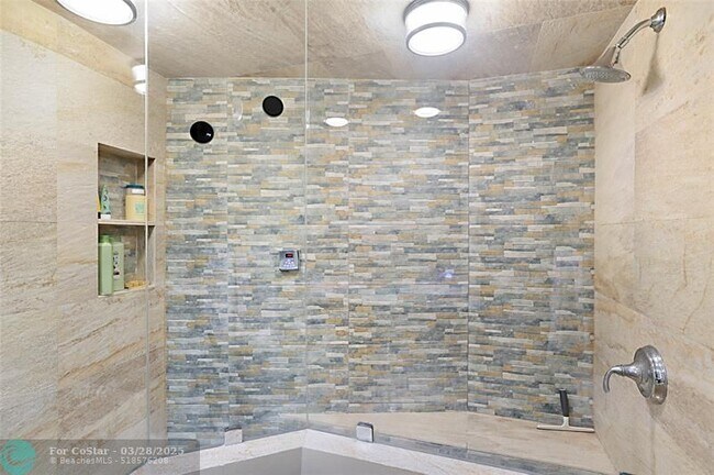 Building Photo - 2800 N Ocean Dr