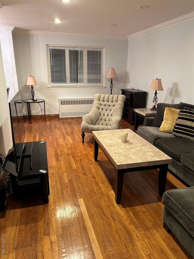 Building Photo - 59-26 Linden St