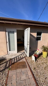 Building Photo - Charming 1 bed/1 bath ADU Studio in Upper Seaside