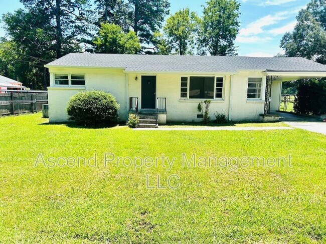 Primary Photo - 5018 Golfview Dr