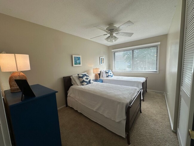 Building Photo - Furnished 3Bd/2Ba Channel Walk Townhome in...