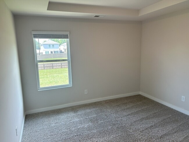 Building Photo - If Approved in January Receive $750 off Seconds Months Rent