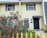 Building Photo - 2419 Robley Dr