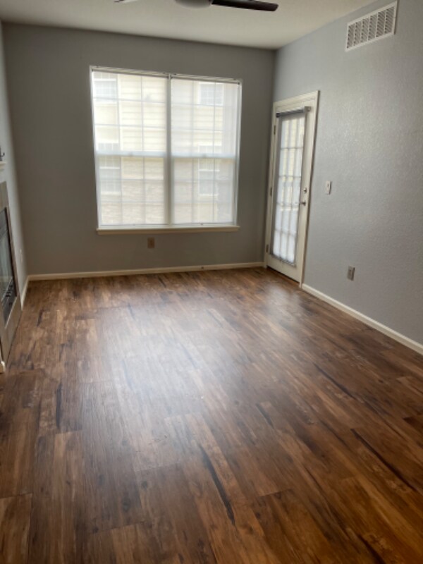 Building Photo - 9142 Lodestar Ln
