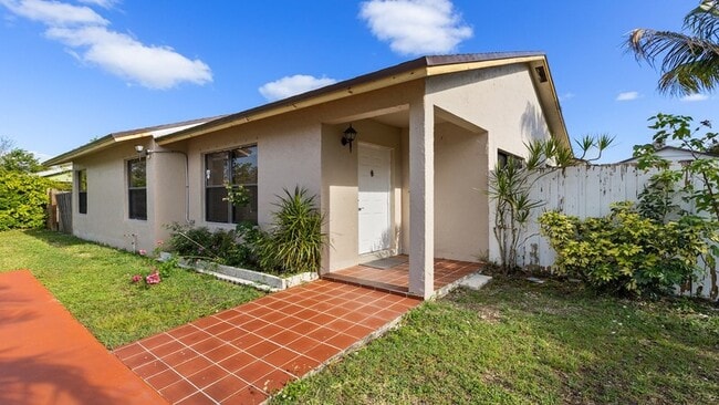 Building Photo - 16110 SW 300th St