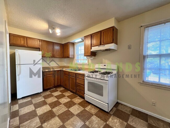 Building Photo - 1217 Faraway Dr