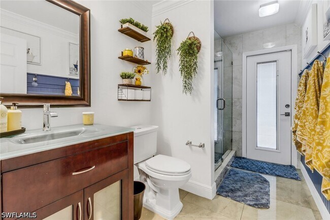 Building Photo - 2026 SW 31st Terrace