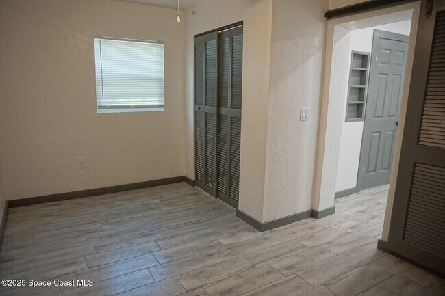 Building Photo - 2850 Shwonda Ave NE