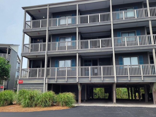 Primary Photo - 2308 W Fort Macon Rd
