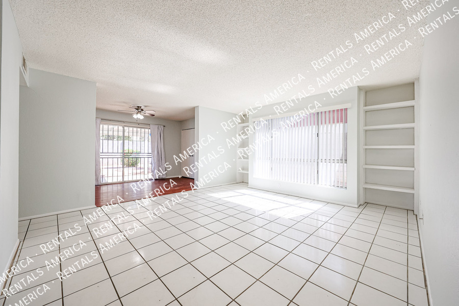 Building Photo - 1480 W Mohawk Ln