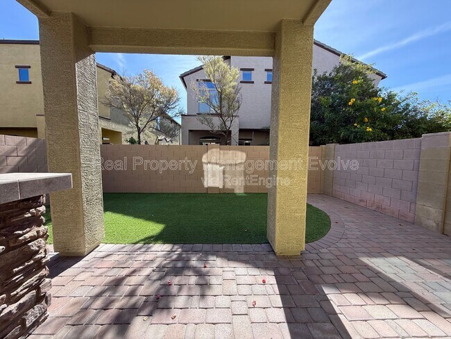 Building Photo - 2725 E Mine Creek Rd