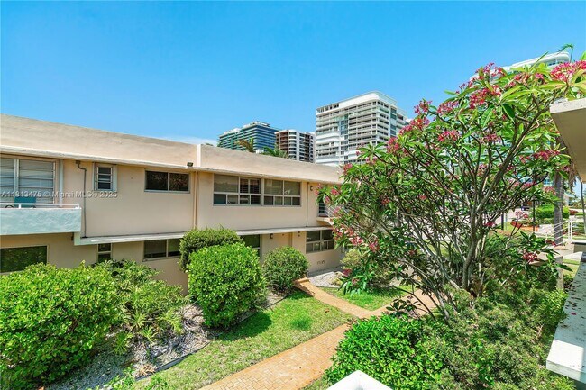 Building Photo - 9940 Collins Ave