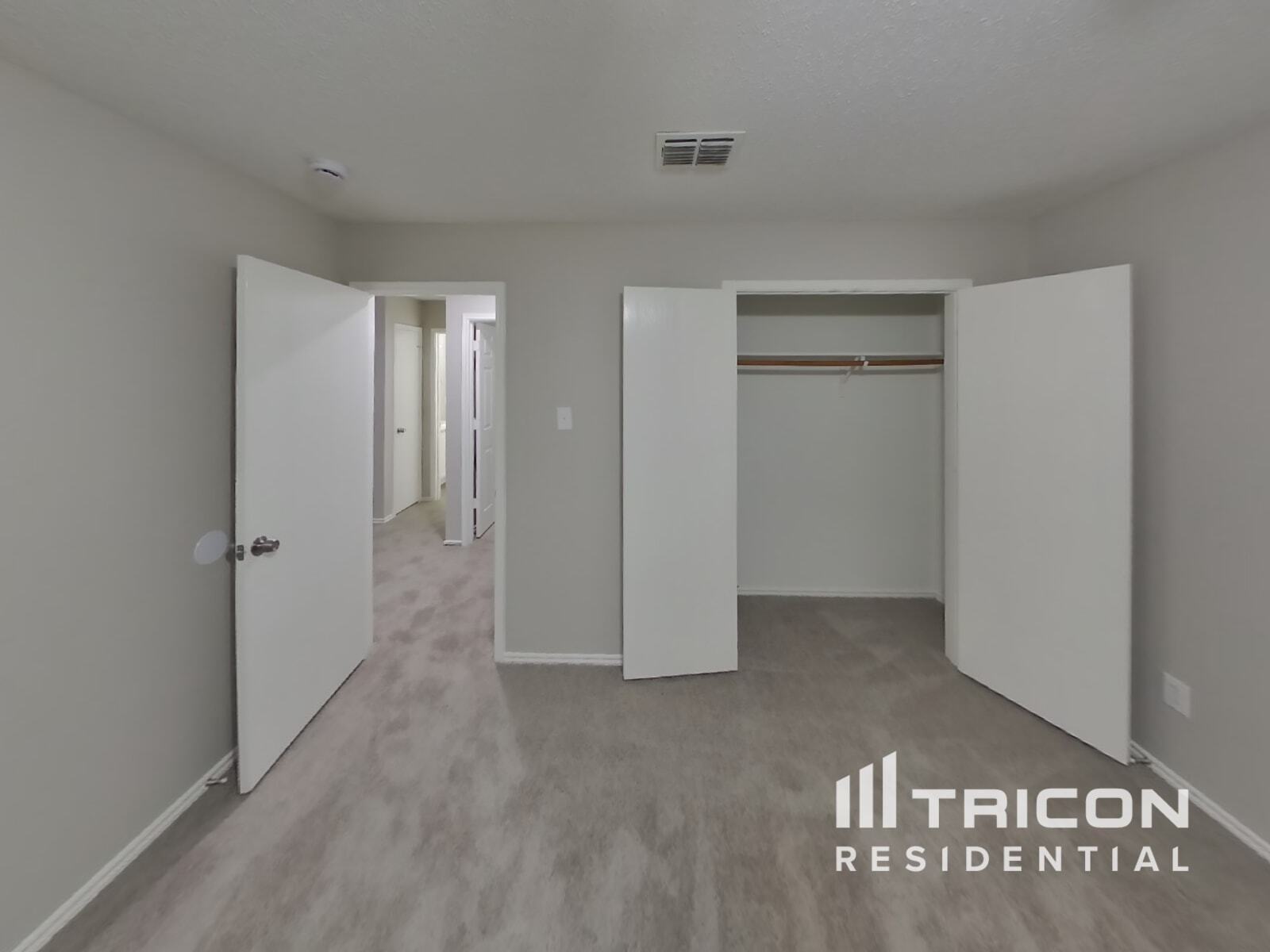 Building Photo - 2669 Bandera Pl