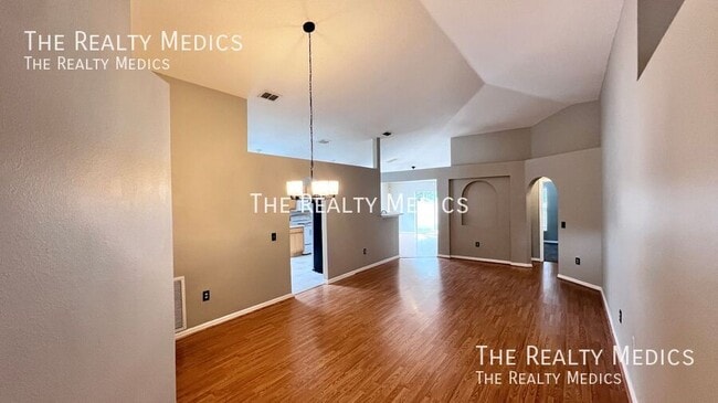 Building Photo - 130 Wheatfield Cir