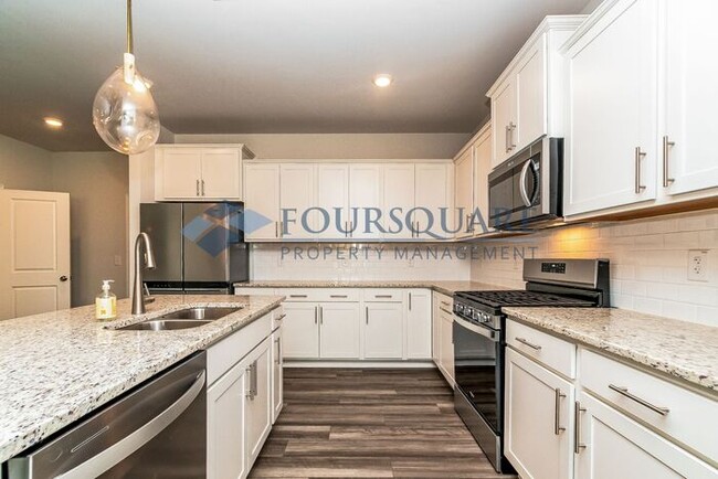 Building Photo - Newly Built 3-Bedroom Townhome with Spacio...