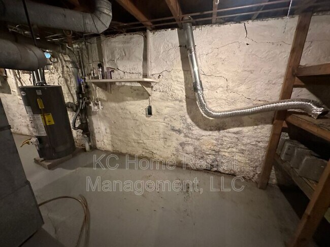 Building Photo - 7837 Jefferson St