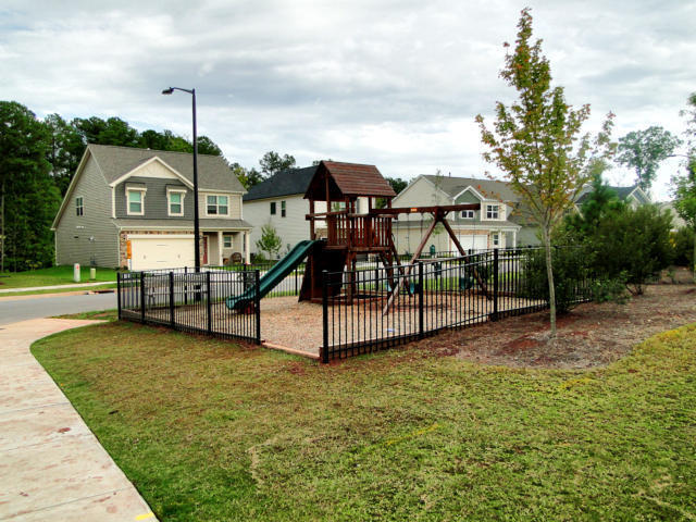 Building Photo - 62 Holly Berry Ln