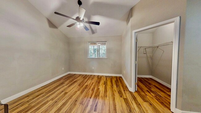 Building Photo - 6700 Ridgeway Dr