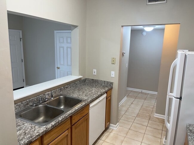 Building Photo - 22 E Dubois St