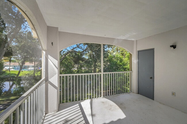 Building Photo - 815 Boynton Beach Blvd