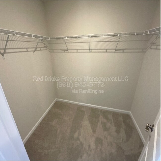 Building Photo - 1618 Swallow Tail Dr