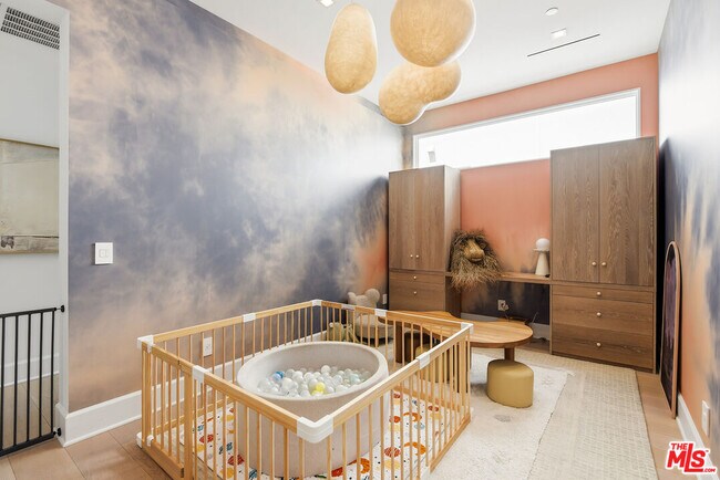 Building Photo - 5926 Firefly Pl