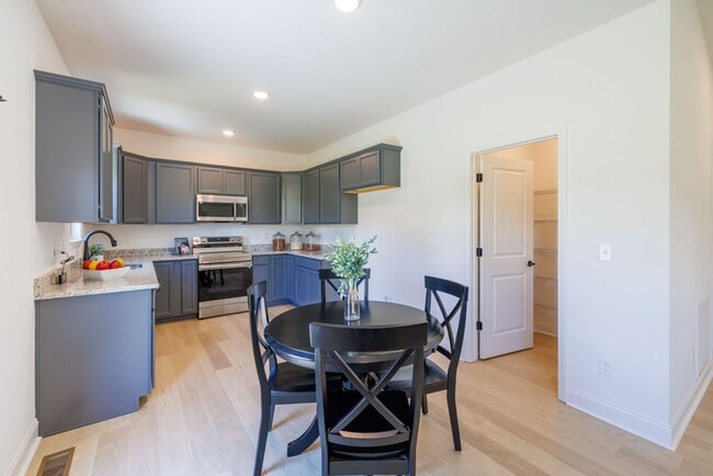 Building Photo - Brand New home in Hardin Valley for rent! Washer & Dryer Included