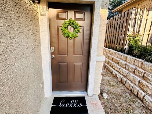 Building Photo - 3300 Forest Creek Dr