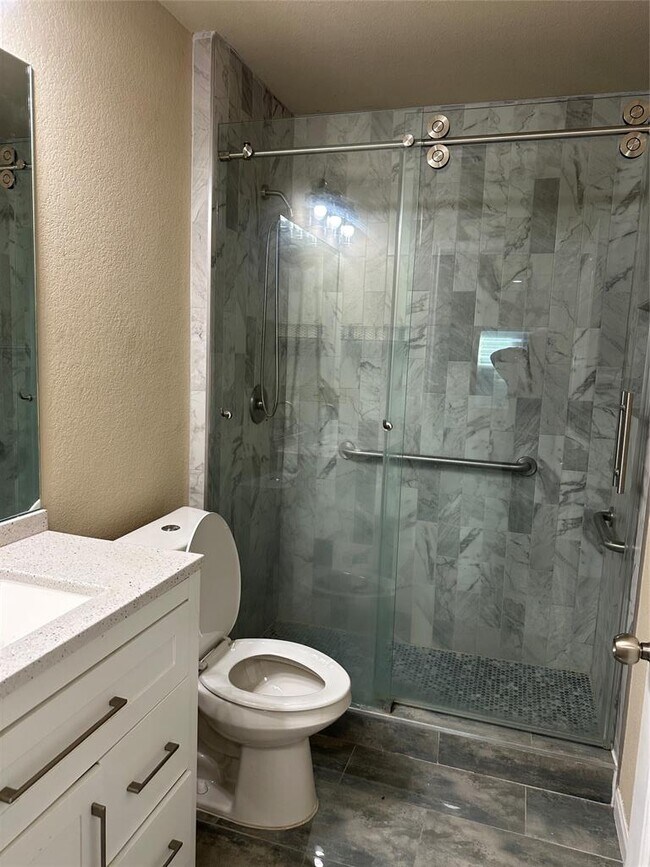 Building Photo - 3505 Stephans St