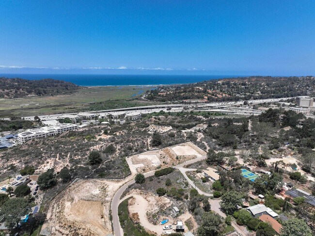 Building Photo - 3856 Via del Mar
