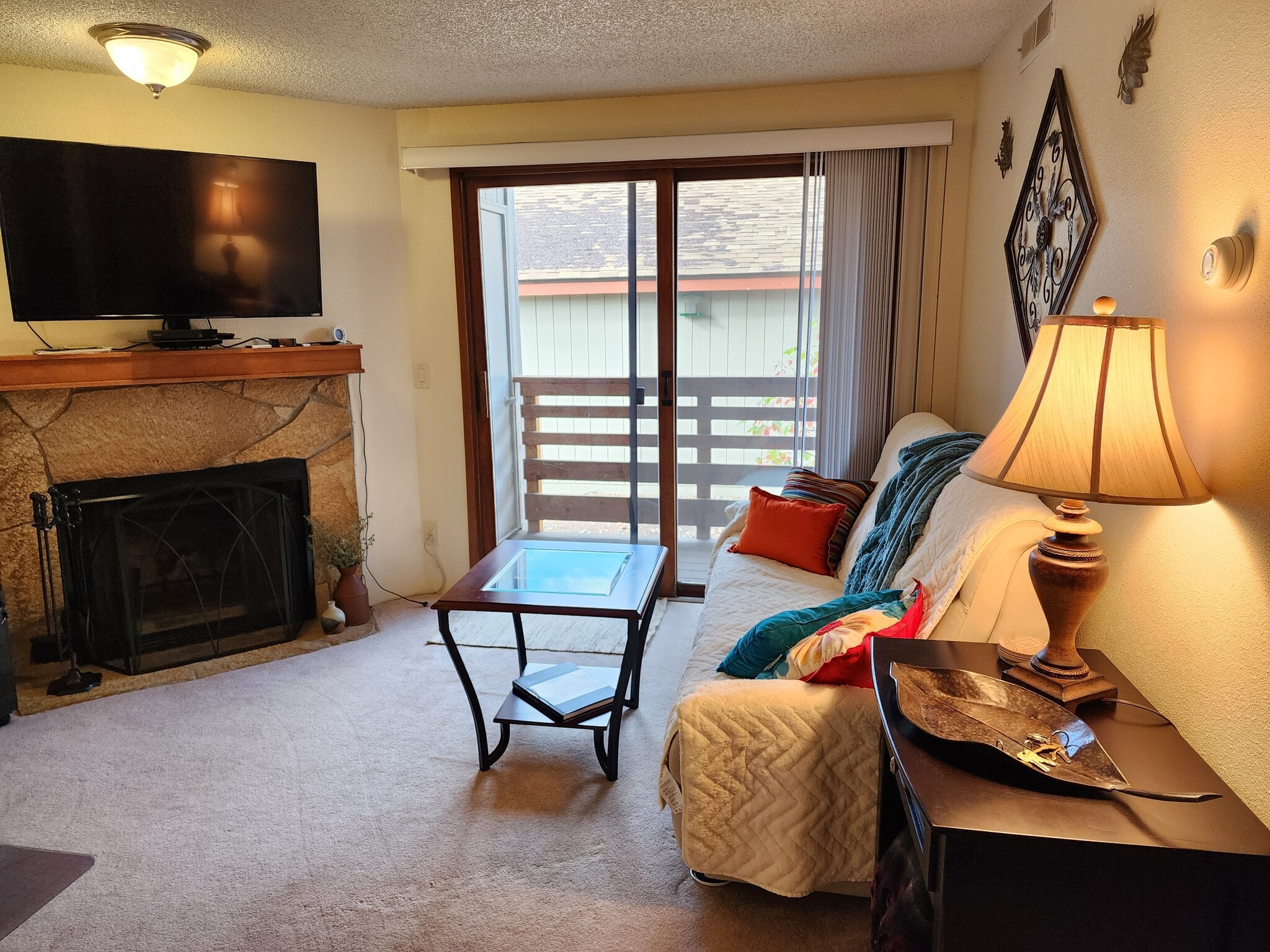 Electric double reclining couch - 9645 Independence Dr