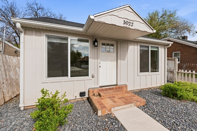 Building Photo - 3022 Jefferson Ave