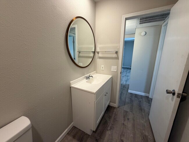 Building Photo - 3408 Balboa Ln