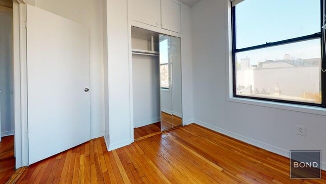 Building Photo - 78 W 11th St