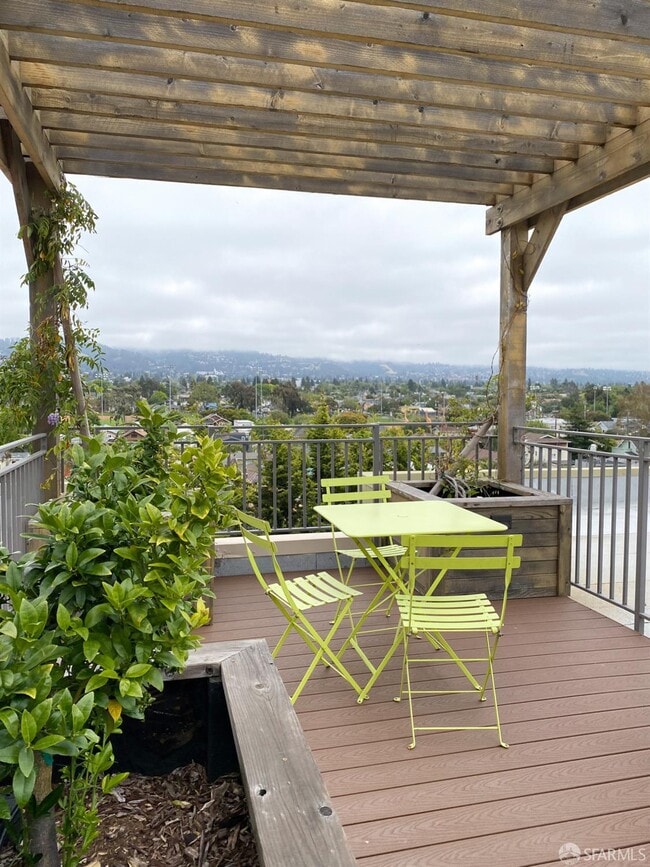 Building Photo - 2747 San Pablo Ave