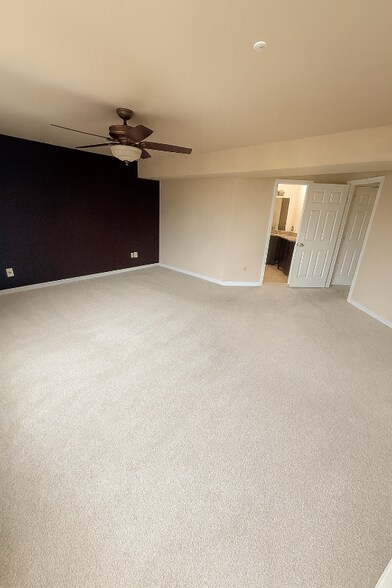 Building Photo - 6914 Ellingham Cir