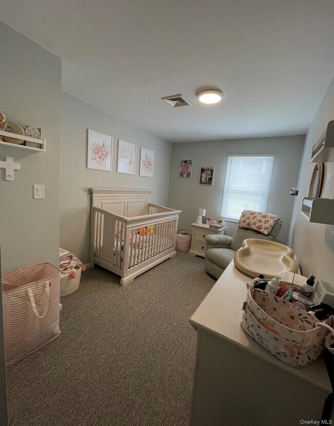 Building Photo - 512 E Penn St