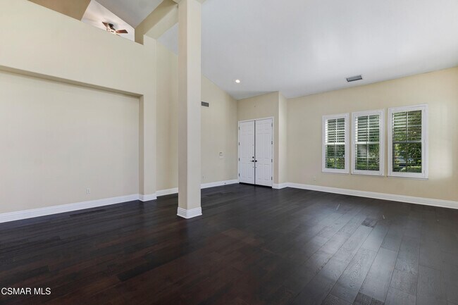 Building Photo - 406 Granite Hills St