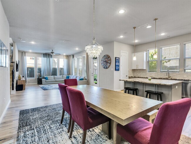 Building Photo - 18324 Parkview Point Dr