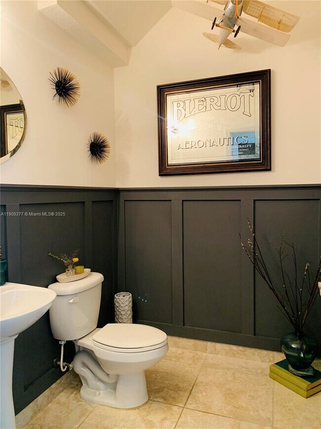 Building Photo - 4812 Foxtail Palm Ct